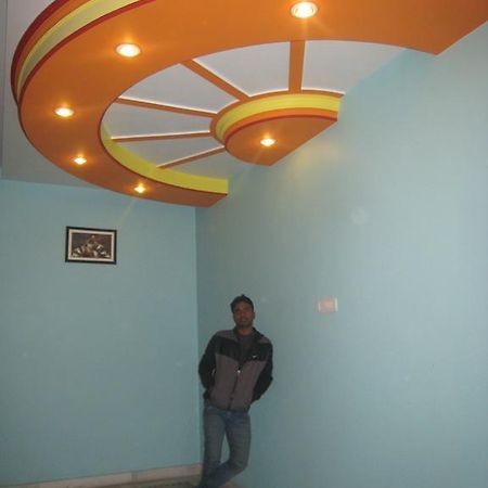 Krishna Paying Guest House Varanasi Exterior photo